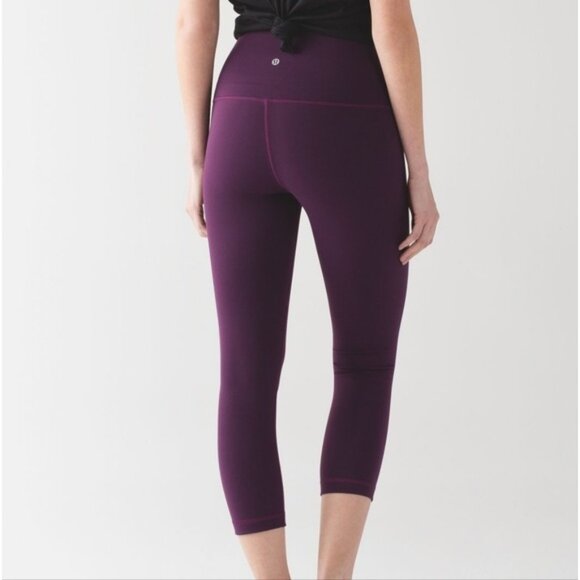 Lululemon Wunder Under Crop (Hi-Rise)Darkest Magenta - Picture 1 of 9